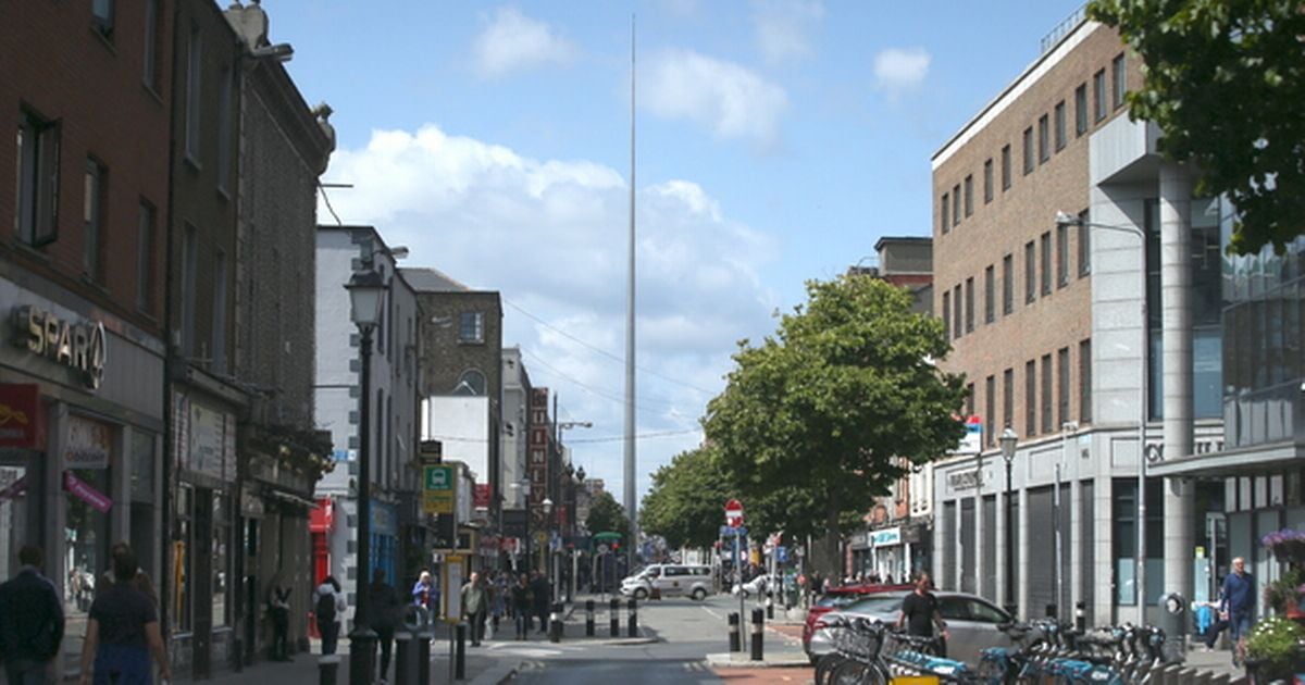 Teenage cousins charged with raiding Dublin city centre phone shops