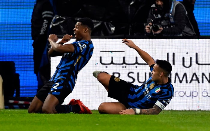 Soccer: Inter first finalists of Italian Super Cup