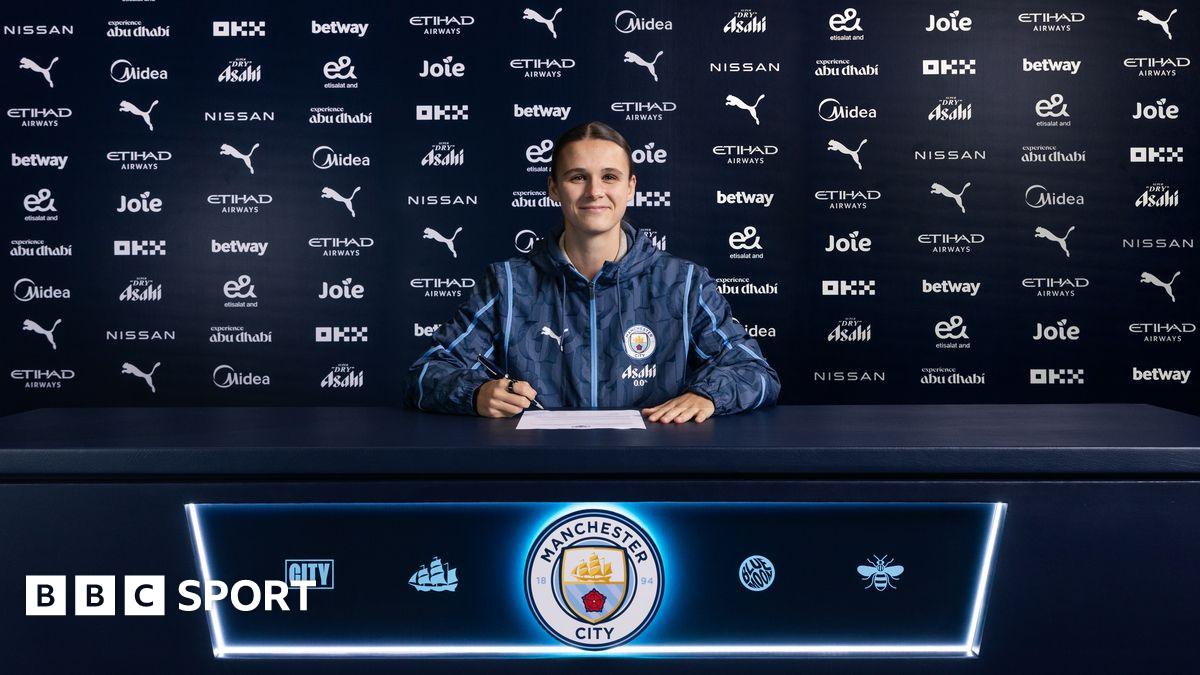 Man City's Casparij signs new deal until 2027