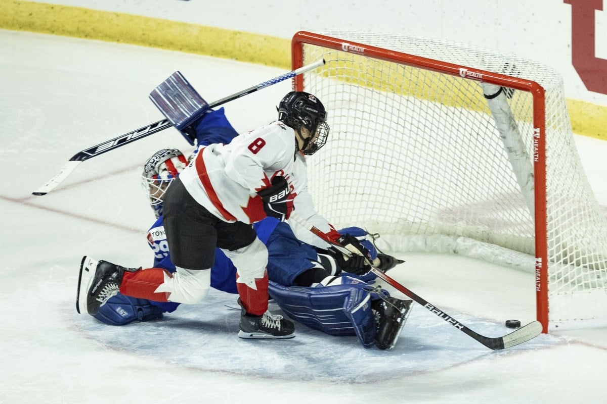 Canada tops Slovakia 6-2 in opener at women's U18 world hockey championship