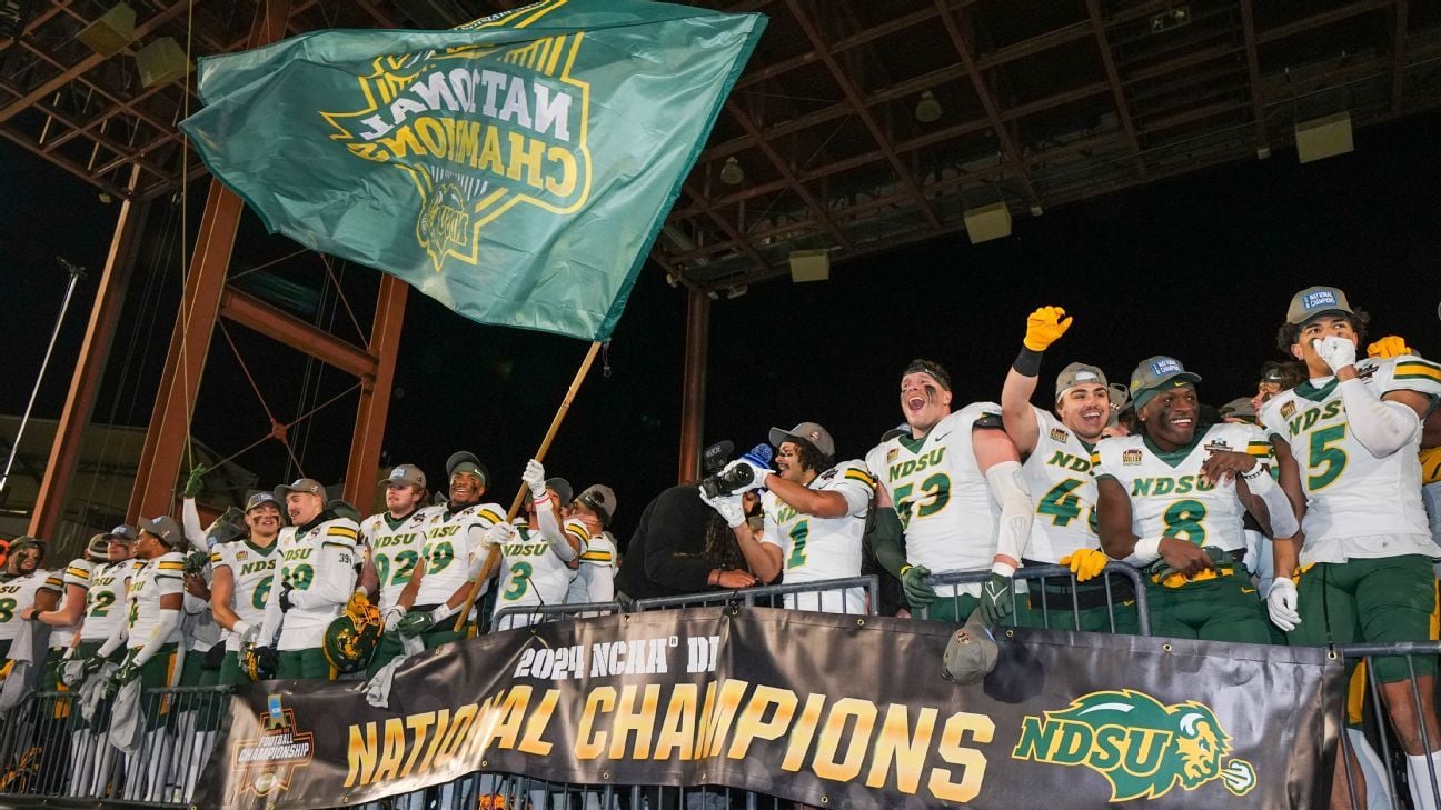 NDSU topples Montana St., wins 10th FCS crown