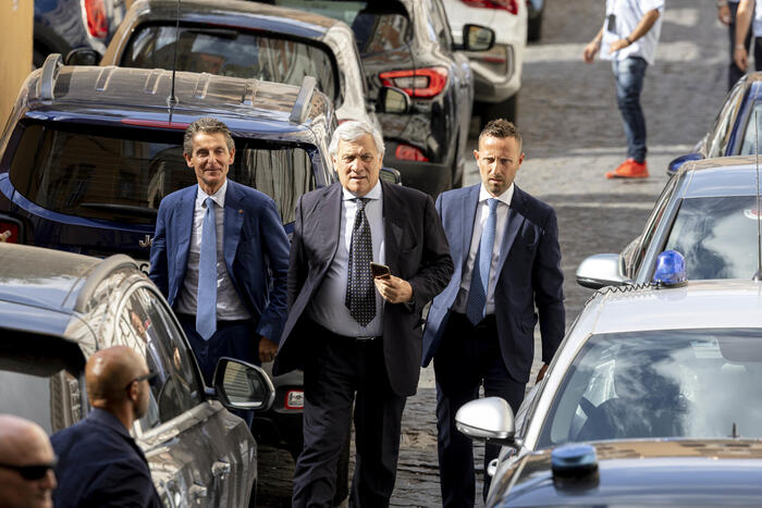 Tajani will travel to Damascus Friday to meet authorities