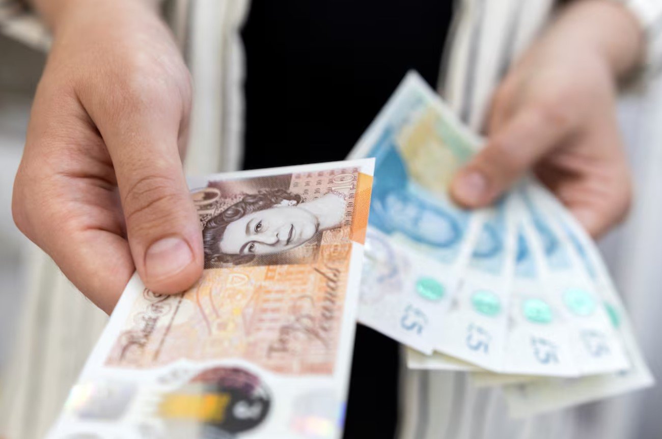 Sterling tumbles for a second day against firmer dollar