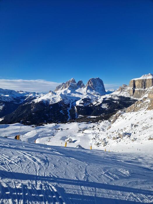 Body of one of 2 missing British climbers found in Dolomites