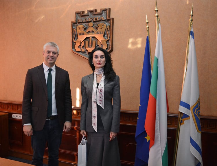 Varna Mayor, Ukrainian Ambassador Discuss Holding Bulgarian-Ukrainian Business Forum in 2025