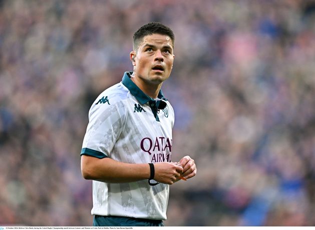 Referee at centre of Mack Hansen controversy to step away before Six Nations