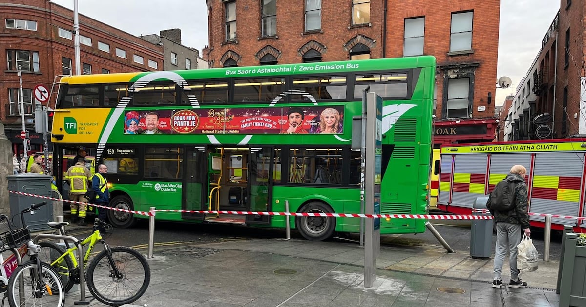 Dublin Bus crashes near City Hall after driver appears to lose control