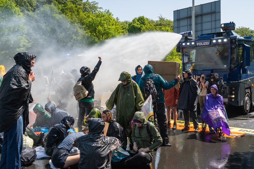 Extinction Rebellion to block motorway in fossil fuel protest