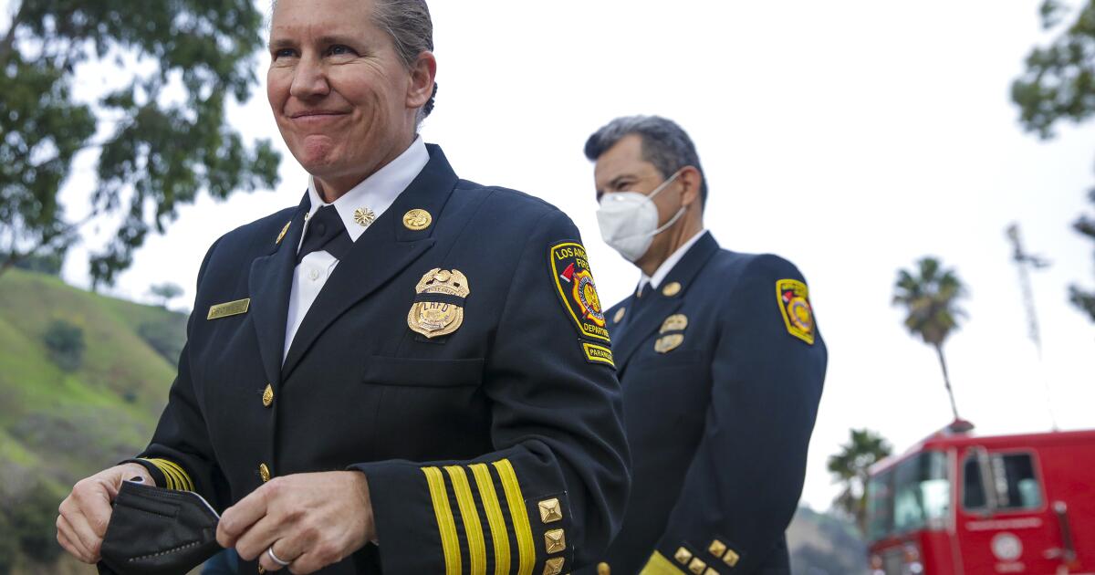 L.A. fire chief meets with mayor after saying the city failed her agency