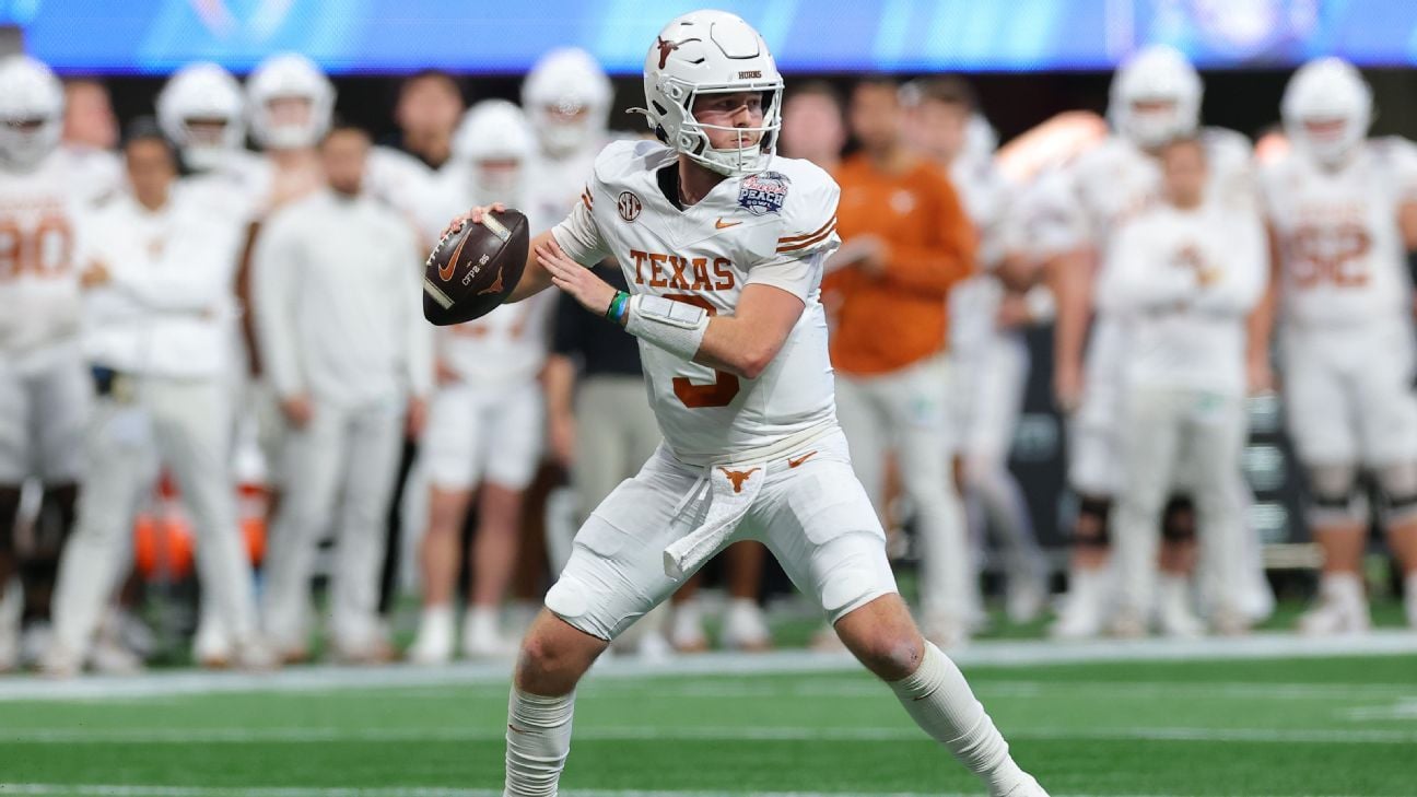 Texas' Ewers expects to enter NFL draft after CFP