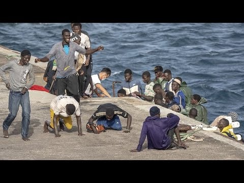 Hundreds of migrants arrive in Spain&#39;s Canary Islands continuing the record-breaking influx